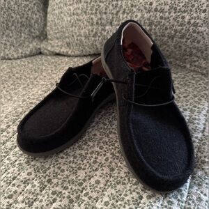 Revitalign Slip On Shoes in Black - Size 7-1/2M - NWOT